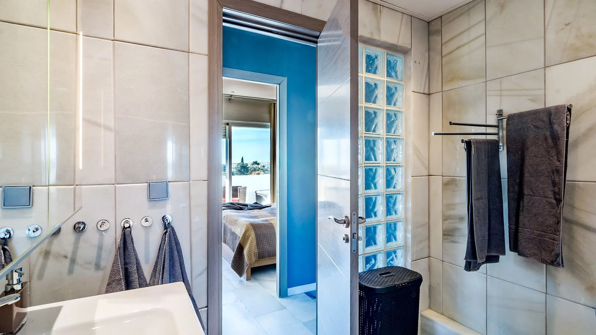 Apartment Las Gardenias II - Roomservice Marbella